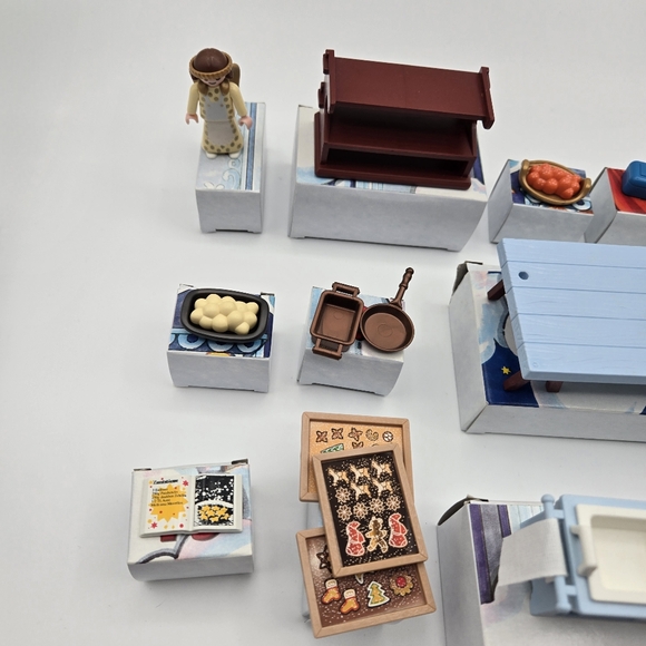 Vintage 1999 Playmobil 3978 Advent Calendar Playset Angel Santa Bakery Set - Picture 5 of 16